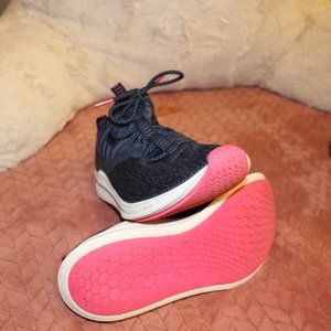 Gently Worn Dark Blue and Pink New Balance SZ8